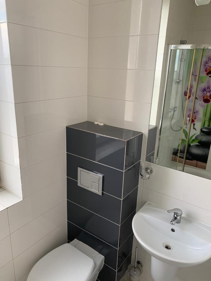 Hotel Lotos Rawicz Zewnętrze zdjęcie
