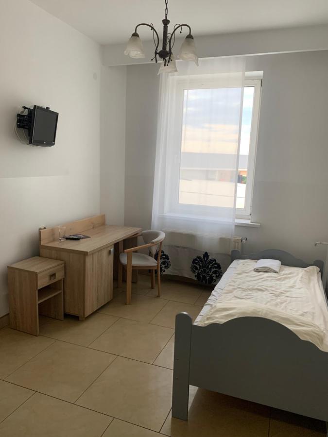 Hotel Lotos Rawicz Zewnętrze zdjęcie